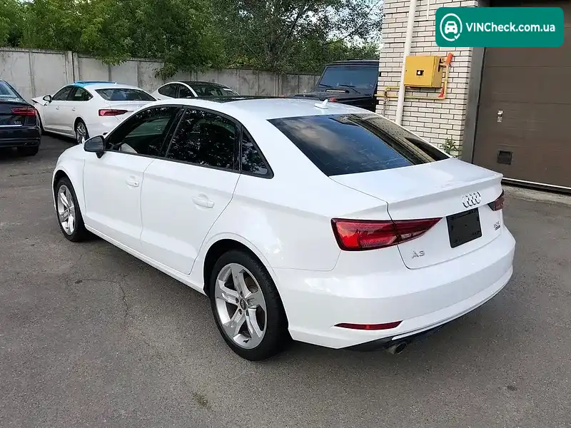 Audi A3 2017, фото з оголошення 1 з 20, VIN WAUB8GFFXH1020569