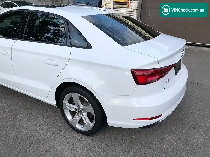 Audi A3 2017, фото з оголошення 2 з 20, VIN WAUB8GFFXH1020569