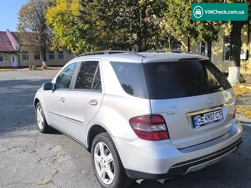 Mercedes-Benz M-Class 2006, фото з оголошення 2 з 10, VIN WDC1641221A060380