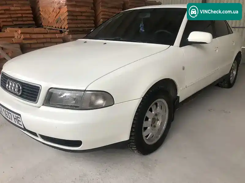 Audi A4 1999, фото з оголошення 2 з 12, VIN WAUZZZ8DZXA051624