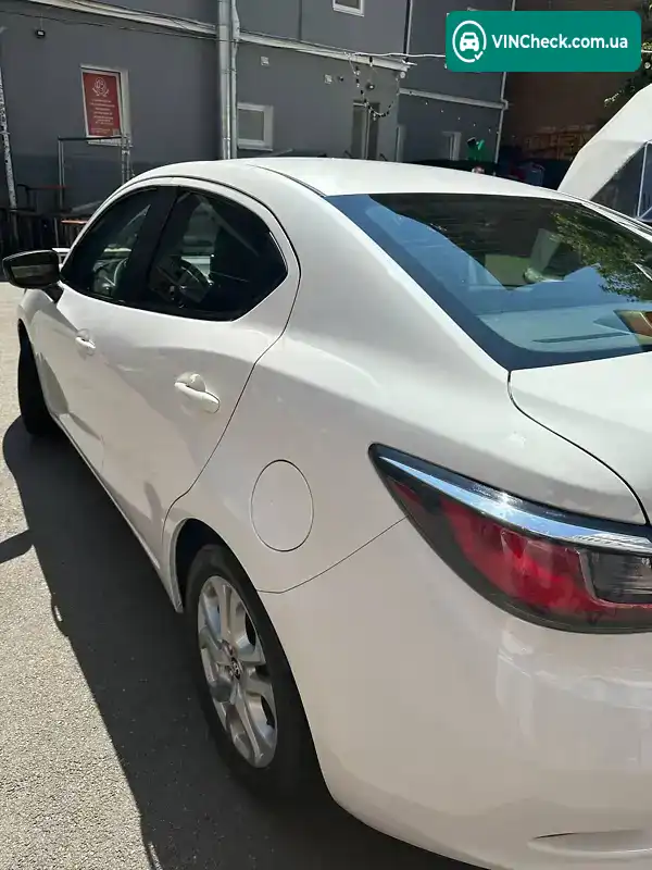 Toyota Yaris 2016, фото з оголошення 2 з 20, VIN 3MYDLBYV3HY162888