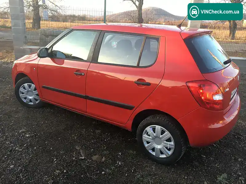 Skoda Fabia 2009, фото з оголошення 2 з 16, VIN TMBAA25J793128102