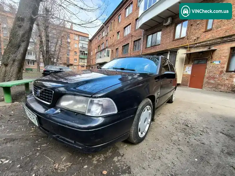 Volvo V70 1999, фото з оголошення 2 з 10, VIN YV1LW7202X2622112