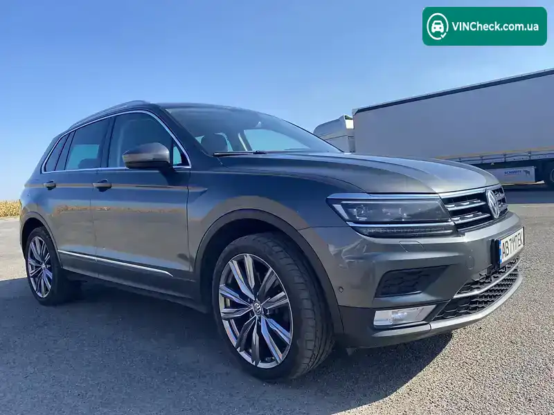 Volkswagen Tiguan 2016, фото з оголошення 1 з 12, VIN WVGZZZ5NZHW326570