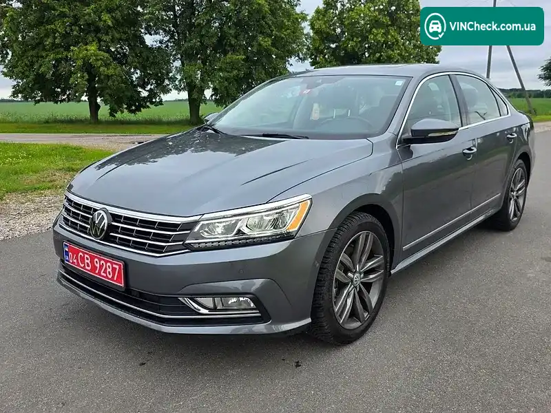 Volkswagen Passat 2016, фото з оголошення 1 з 20, VIN 1VWCT7A37HC027757