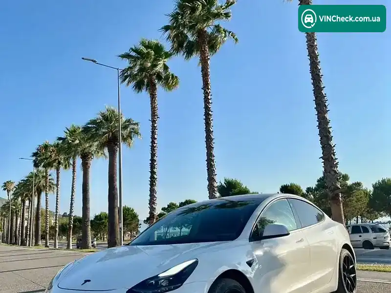 Tesla Model 3 2021, фото з оголошення 1 з 12, VIN 5YJ3E1EC4MF914525