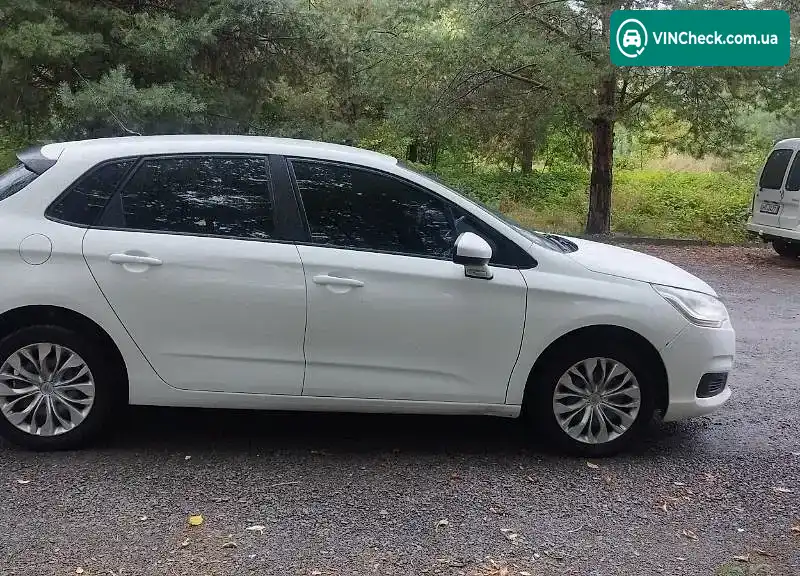 Citroen C4 2012, фото з оголошення 2 з 12, VIN VF7NCNFUCCY522790