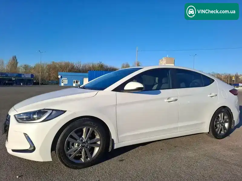 Hyundai Elantra 2018, фото з оголошення 2 з 21, VIN 5NPD84LF7JH329302