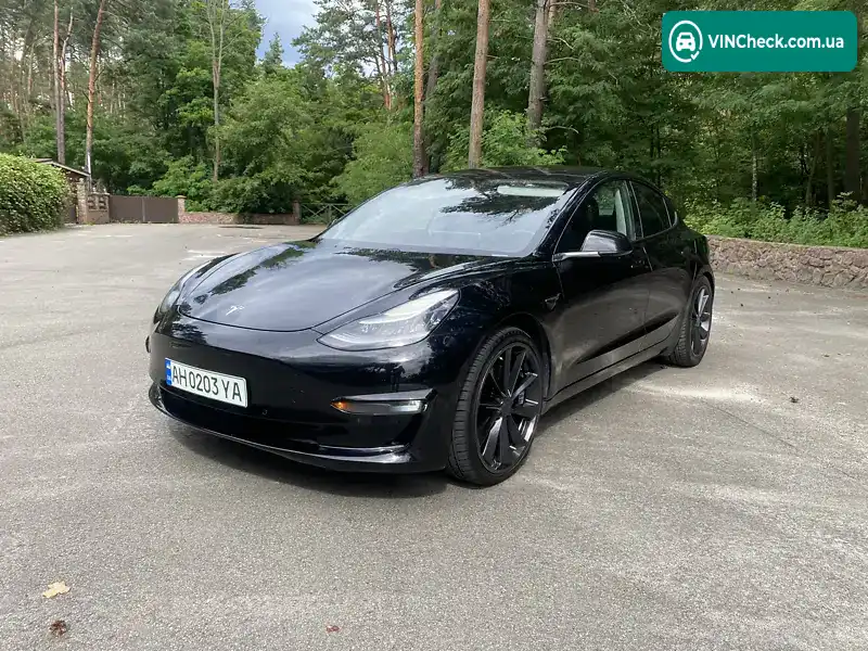 Tesla Model 3 2018, фото з оголошення 1 з 14, VIN 5YJ3E1EA2JF007878