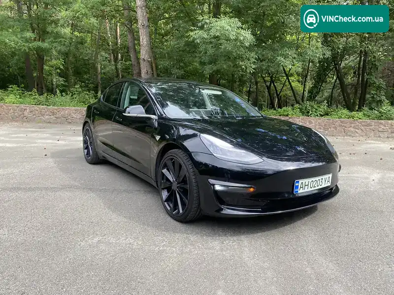 Tesla Model 3 2018, фото з оголошення 2 з 14, VIN 5YJ3E1EA2JF007878