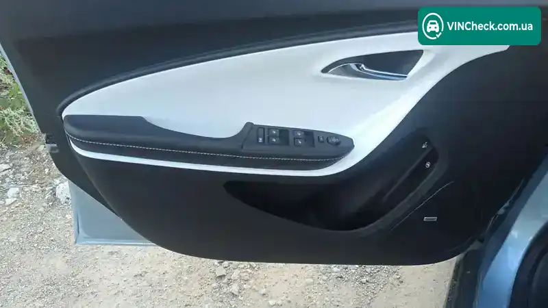 Chevrolet Volt 2012, фото з оголошення 2 з 17, VIN 1G1RD6E42DU113076
