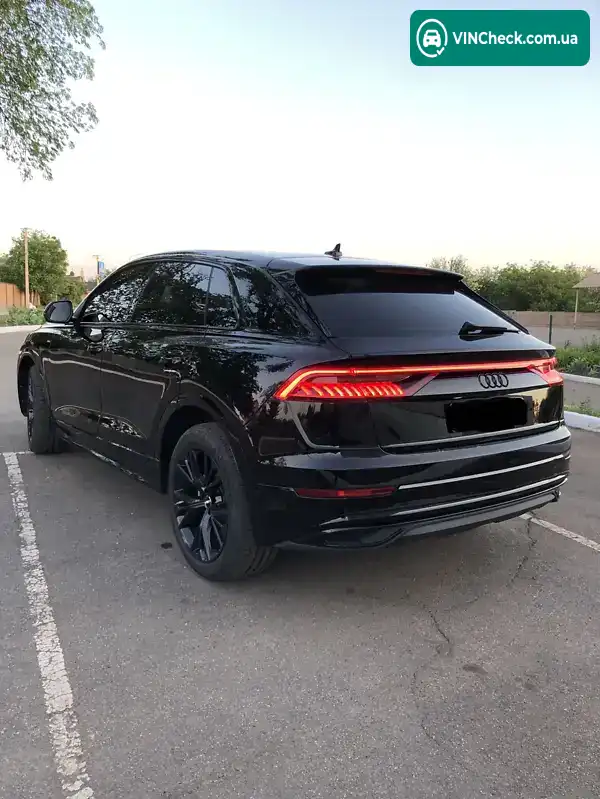 Audi Q8 2018, фото з оголошення 2 з 11, VIN WAUZZZF13KD017613