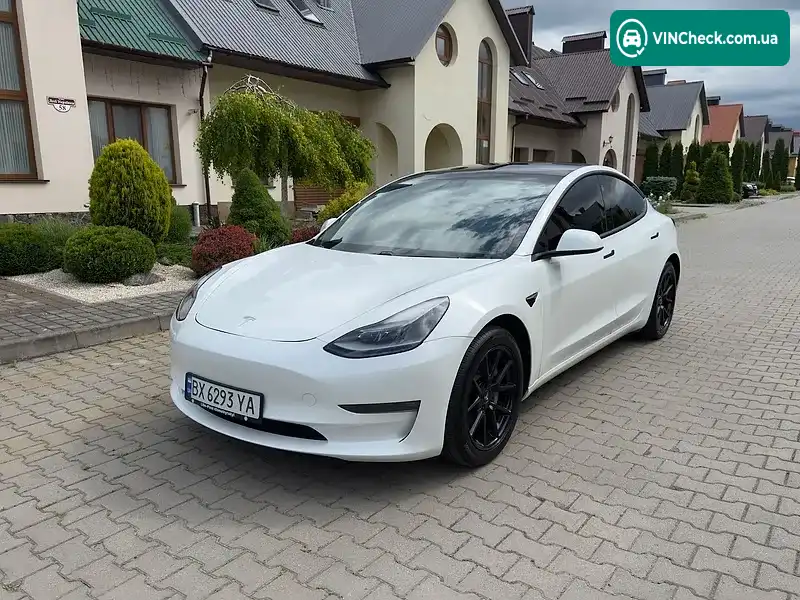 Tesla Model 3 2021, фото з оголошення 2 з 14, VIN 5YJ3E1EB9MF035738