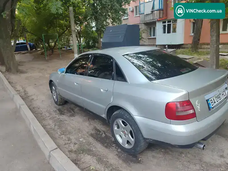 Audi A4 2000, фото з оголошення 1 з 15, VIN WAUZZZ8DZ1A071945