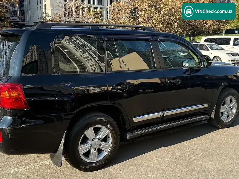 Toyota Land Cruiser 2013, фото з оголошення 2 з 10, VIN JTMHV05J804119347