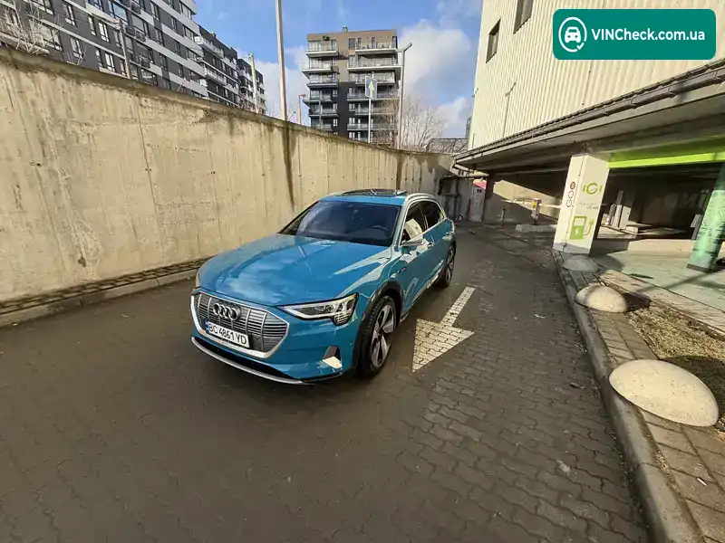 Audi e-tron 2019, фото з оголошення 2 з 21, VIN WAUZZZGE7KB004442
