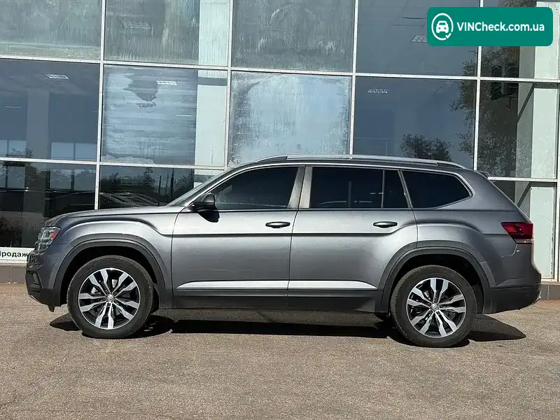 Volkswagen Atlas 2018, фото з оголошення 2 з 20, VIN 1V2CR2CA4JC568088