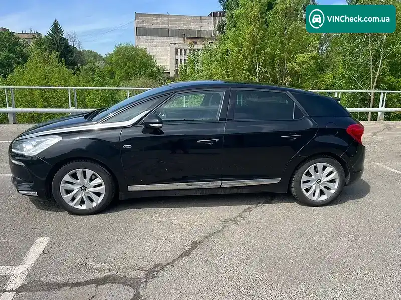 Citroen DS5 2012, фото з оголошення 2 з 19, VIN VF7KFRHC8CS525733