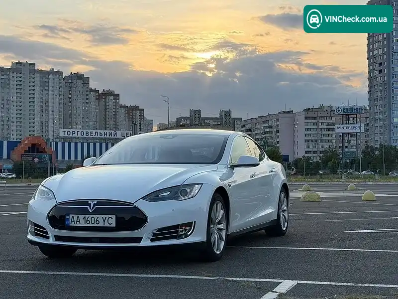 Tesla Model S 2015, фото з оголошення 2 з 17, VIN 5YJSA4H48FF096071