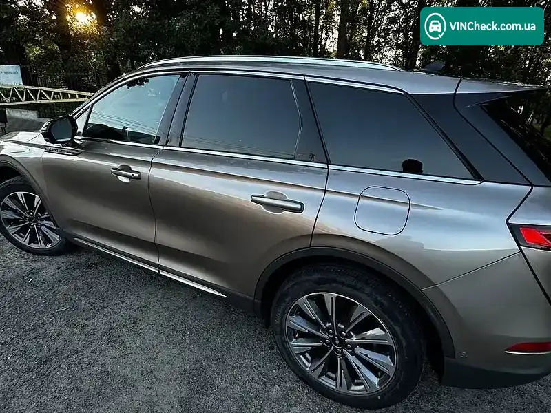 Lincoln Corsair 2020, фото з оголошення 2 з 20, VIN 5LMCJ2D94LUL13895