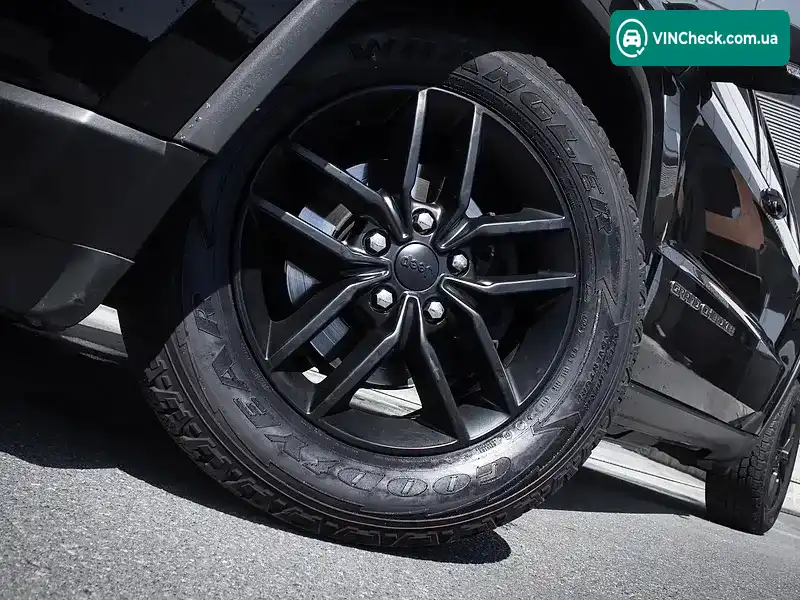 Jeep Grand Cherokee 2017, фото з оголошення 2 з 21, VIN 1C4RJFBG4HC865243