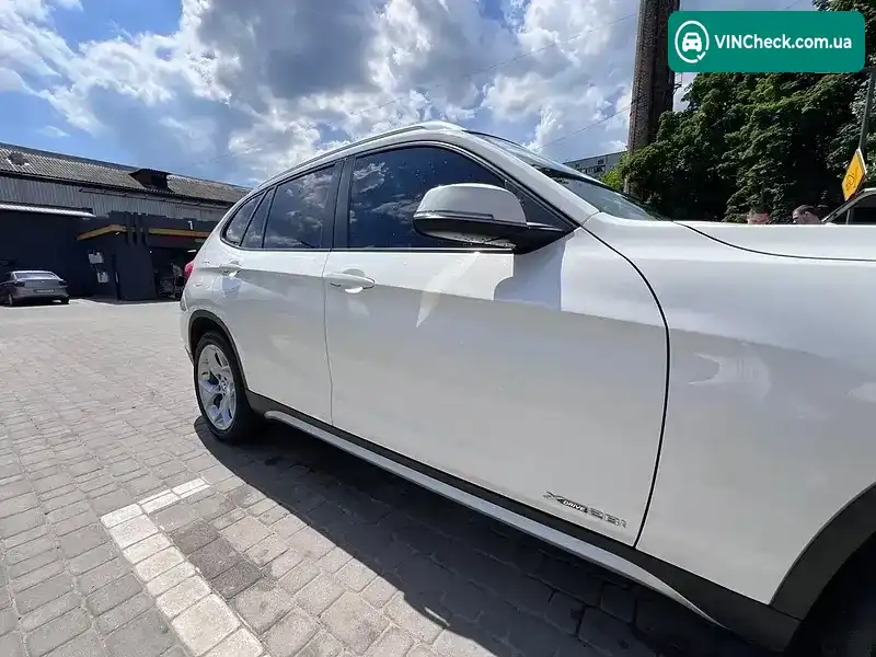 BMW X1 2015, фото з оголошення 2 з 20, VIN WBAVL1C53FVY36212
