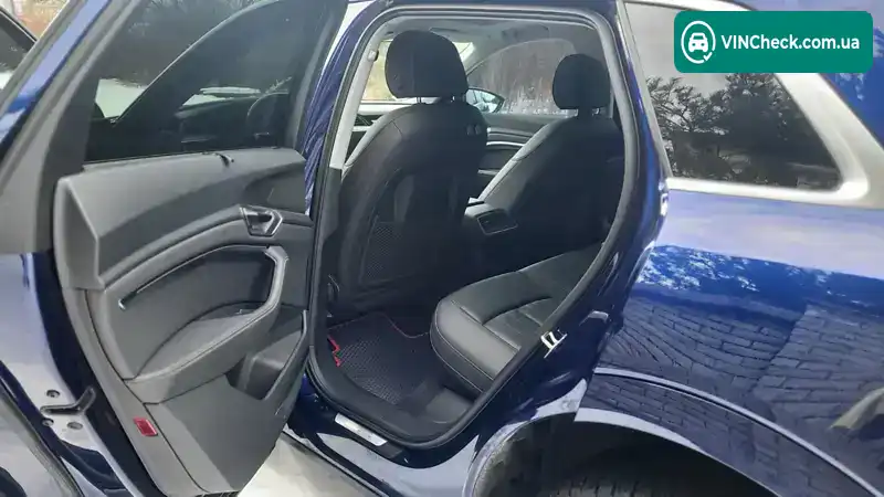 Audi e-tron 2021, фото з оголошення 1 з 5, VIN WAUZZZGE1MB034541