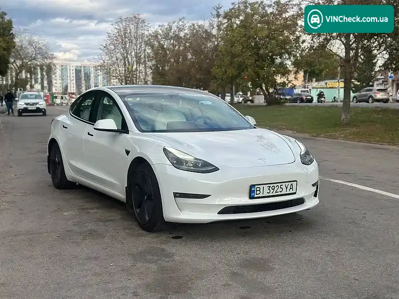 Tesla Model 3 2021, фото з оголошення 2 з 20, VIN 5YJ3E1EB1MF999914