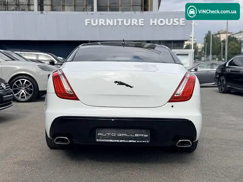 Jaguar XJ 2013, фото з оголошення 2 з 20, VIN SAJWA1C74D8V39722