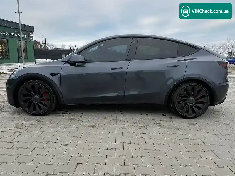 Tesla Model Y 2022, фото з оголошення 2 з 21, VIN 7SAYGDEF5NF376840