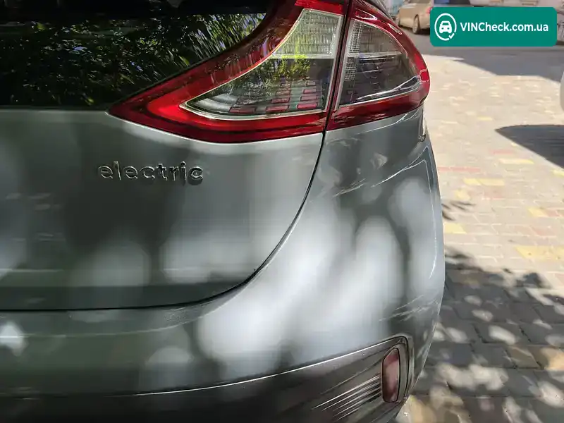 Hyundai Ioniq 2017, фото з оголошення 1 з 11, VIN KMHC851HFHU011552