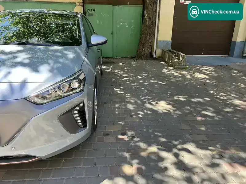 Hyundai Ioniq 2017, фото з оголошення 2 з 11, VIN KMHC851HFHU011552