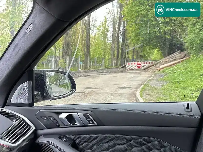 BMW X5 M 2022, фото з оголошення 2 з 13, VIN WBSJU010709L27880
