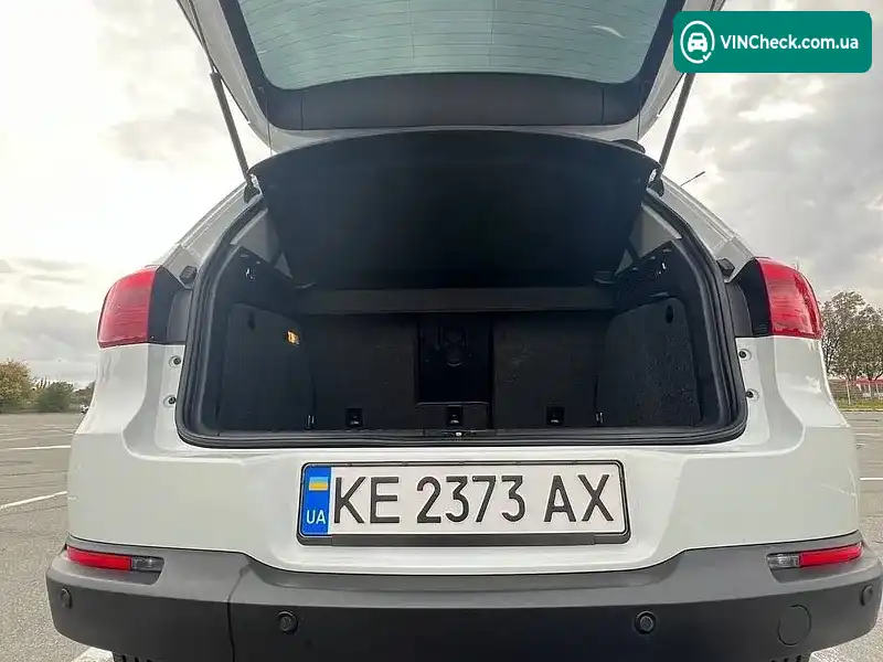 Volkswagen Tiguan 2016, фото з оголошення 2 з 20, VIN WVGAV7AX0GW609148