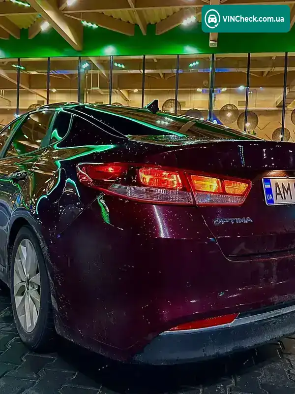 Kia Optima 2018, фото з оголошення 2 з 21, VIN 5XXGT4L35JG256377