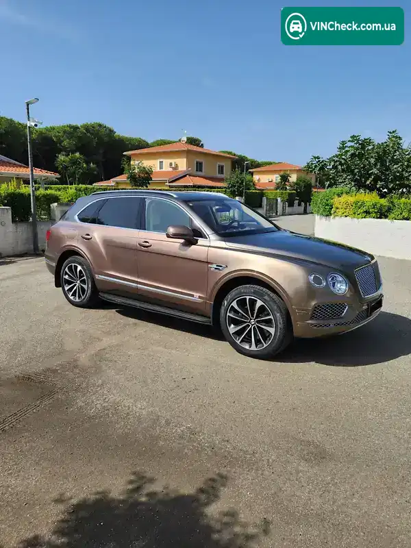 Bentley Bentayga 2017, фото з оголошення 1 з 17, VIN SJAAE14V9JC018628