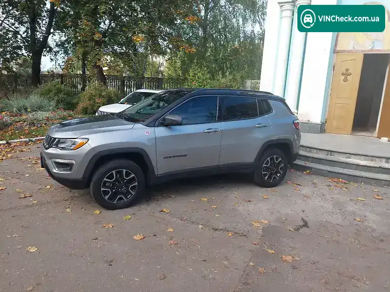 Jeep Compass 2019, фото з оголошення 2 з 20, VIN 3C4NJDDB0KT752700