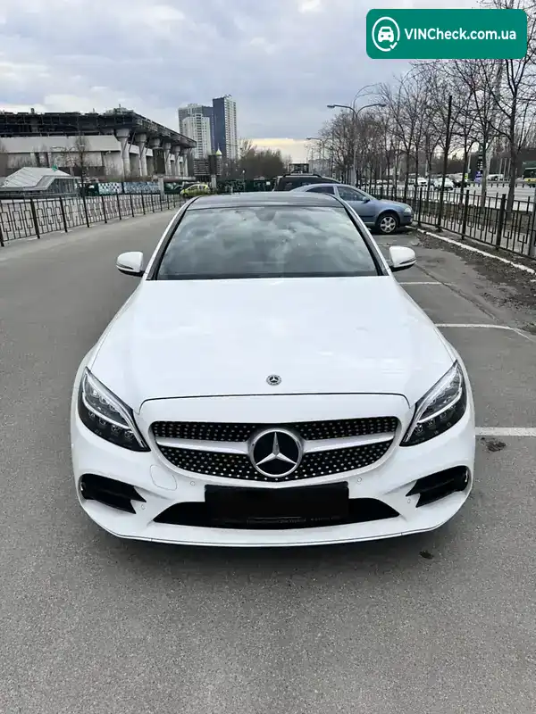 Mercedes-Benz C-Class 2018, фото з оголошення 2 з 12, VIN WDD2050011F835274