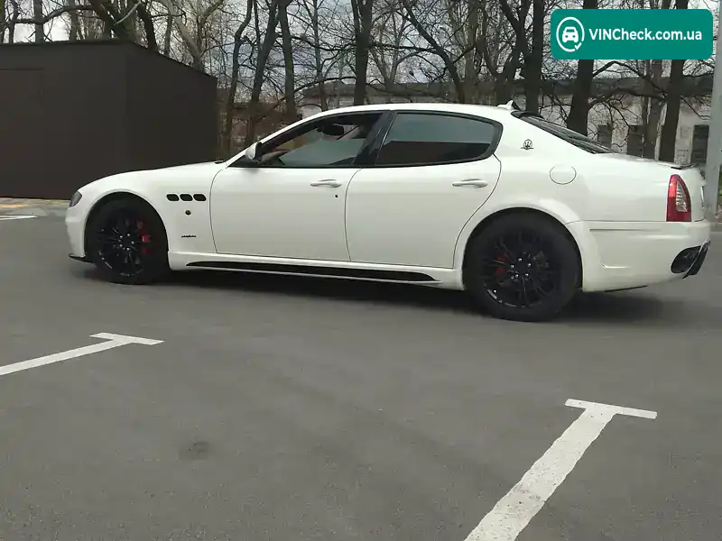 Maserati Quattroporte 2011, фото з оголошення 2 з 20, VIN ZAMJK39A7P0054603
