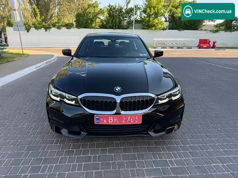 BMW 3 Series 2019, фото з оголошення 2 з 20, VIN WBA5R7C58KAJ82679