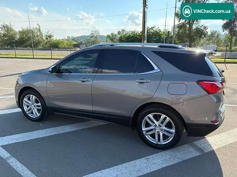 Chevrolet Equinox 2018, фото з оголошення 2 з 18, VIN 3GNAXVEV9JS618078