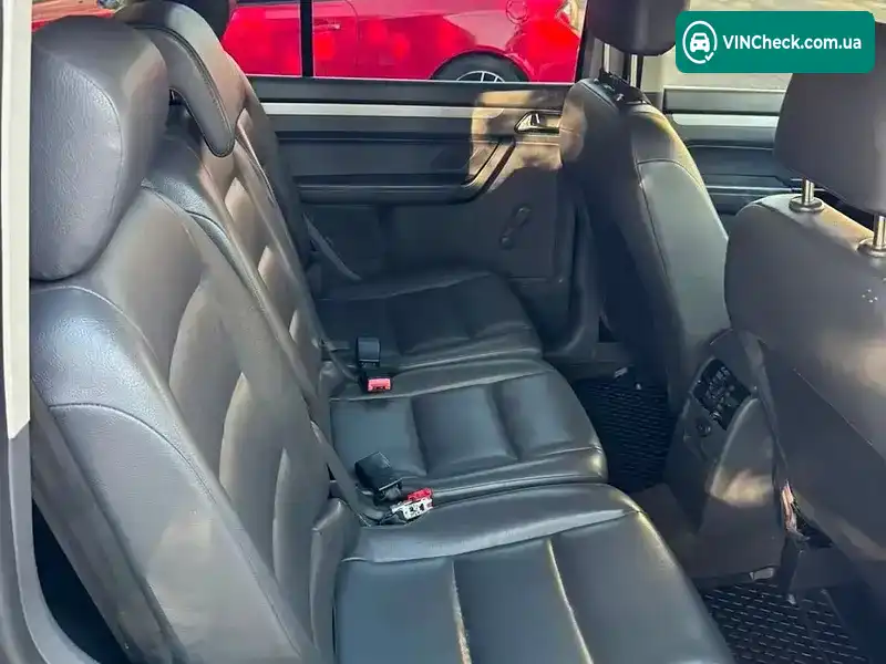 Volkswagen Touran 2004, фото з оголошення 2 з 20, VIN WVGZZZ1TZ5W056789