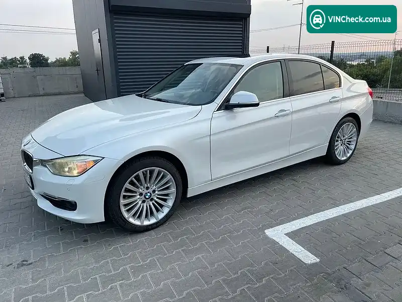 BMW 3 Series 2012, фото з оголошення 2 з 20, VIN WBA3B5C58DF138817