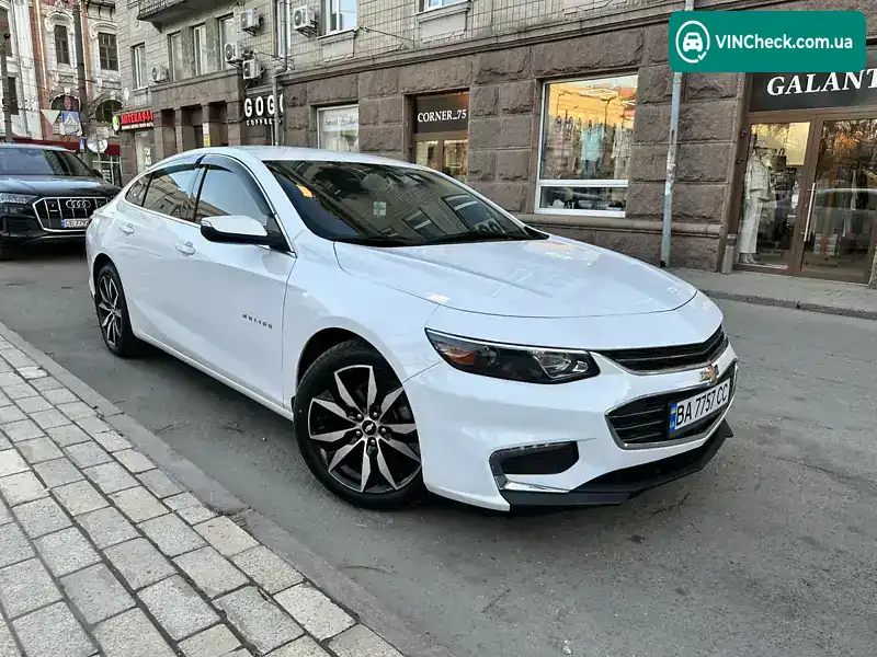 Chevrolet Malibu 2018, фото з оголошення 2 з 21, VIN 1G1ZD5ST0JF278050