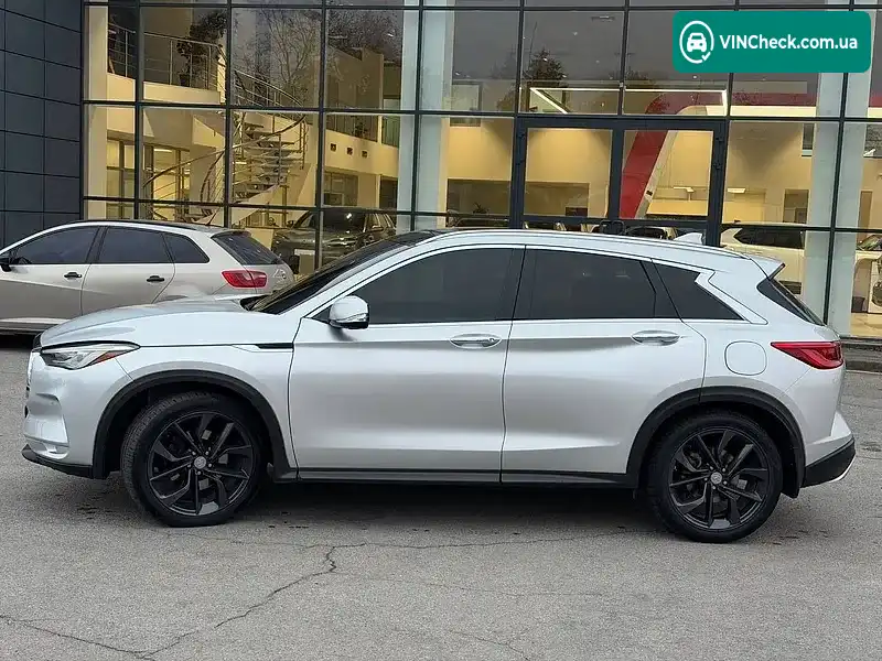 Infiniti QX50 2018, фото з оголошення 2 з 20, VIN 3PCAJ5M15KF110273