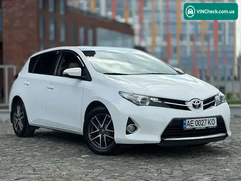 Toyota Auris 2015, фото з оголошення 2 з 13, VIN SB1ME4JE60E075085