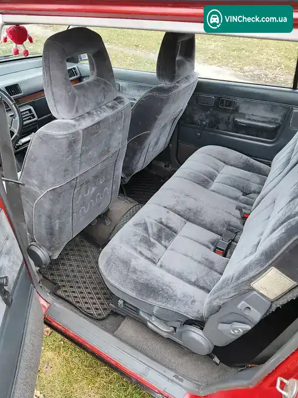 Mitsubishi Space Wagon 1985, фото з оголошення 2 з 20, VIN JMBLND09WFZ000251