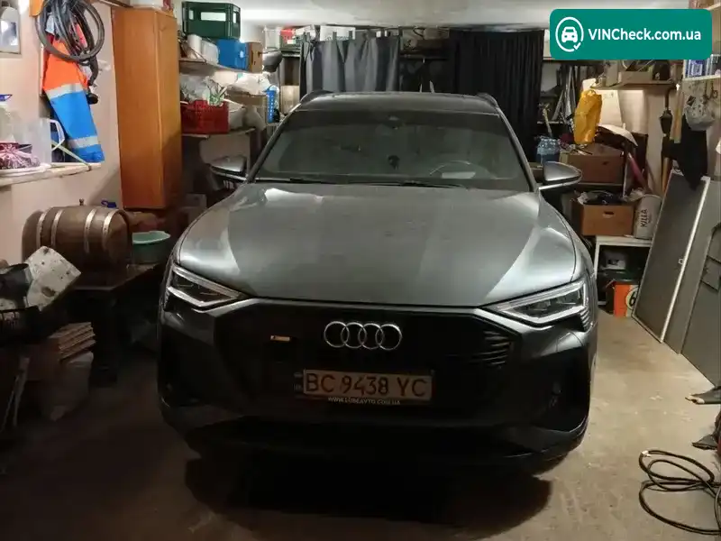 Audi e-tron 2020, фото з оголошення 2 з 20, VIN WAUZZZGE1LB039205