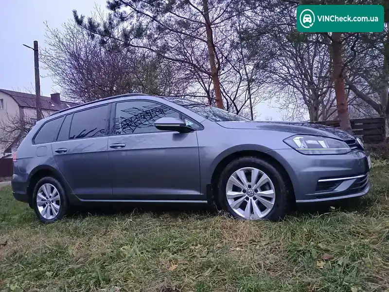 Volkswagen Golf 2017, фото з оголошення 2 з 21, VIN 3VW217AU5JM758914