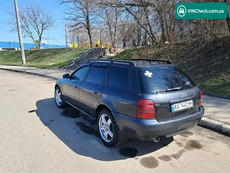Audi A4 1998, фото з оголошення 2 з 8, VIN WAUZZZ8DZWA144062